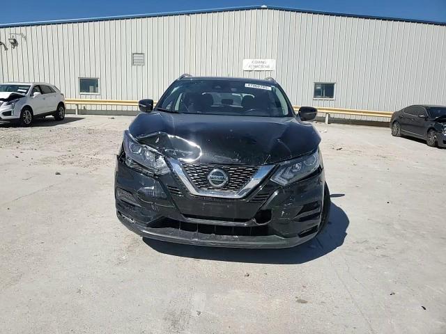 2021 Nissan Rogue - Image 12