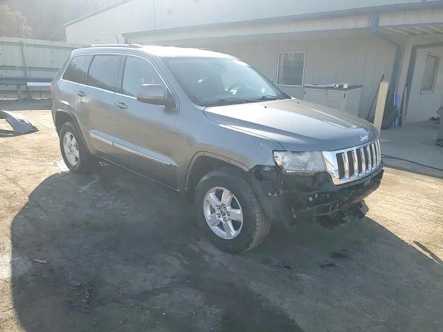2012 Jeep Grand Cherokee - Image 15