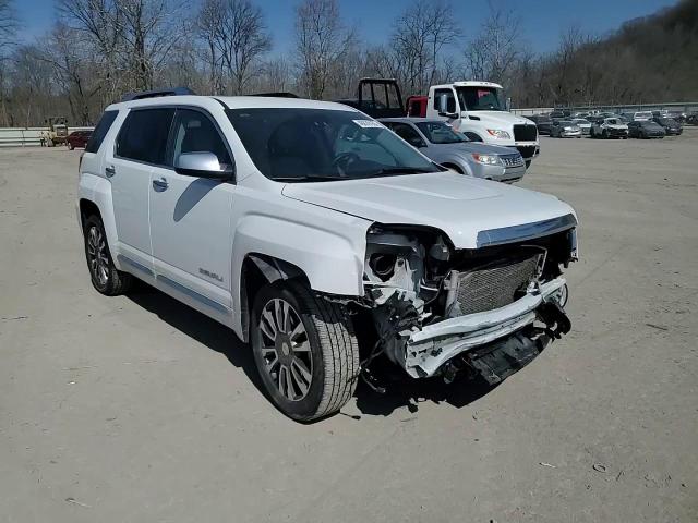 2016 GMC Terrain - Image 11