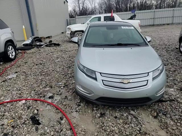 2012 Chevrolet Volt - Image 13
