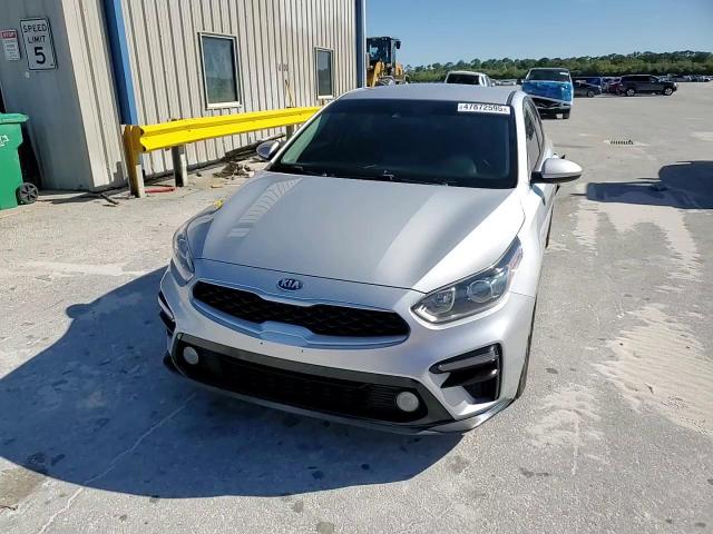 2019 Kia Forte - Image 13