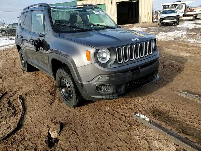 2017 Jeep Renegade - Image 11