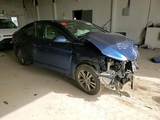 2018 Hyundai Elantra - Image 10
