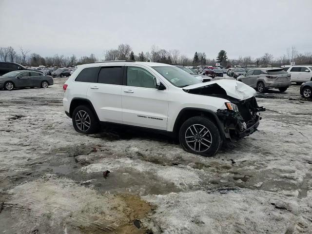 2019 Jeep Cherokee - Image 15