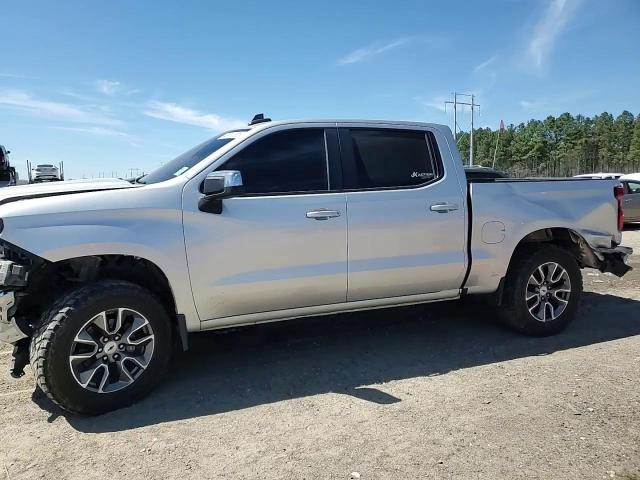 2019 Chevrolet Silverado - Image 11
