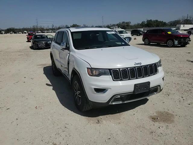 2018 Jeep Grand Cherokee - Image 11