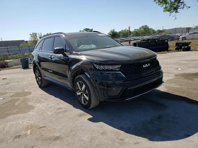 2023 Kia Sorento - Image 11