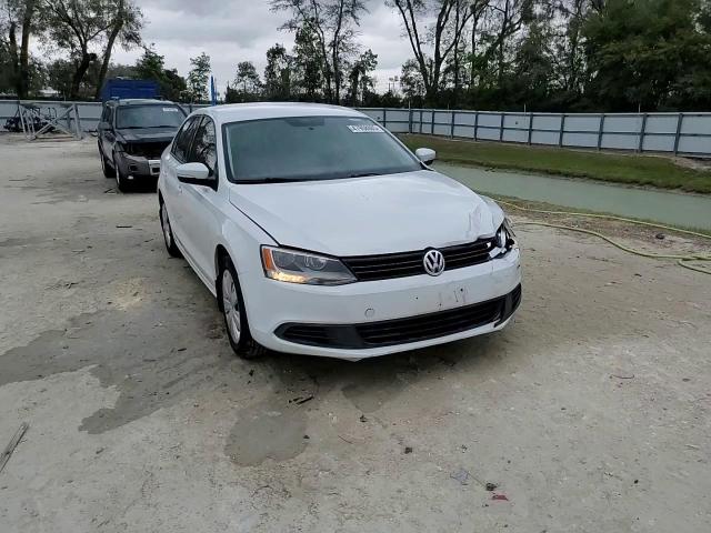 2014 Volkswagen Jetta - Image 13
