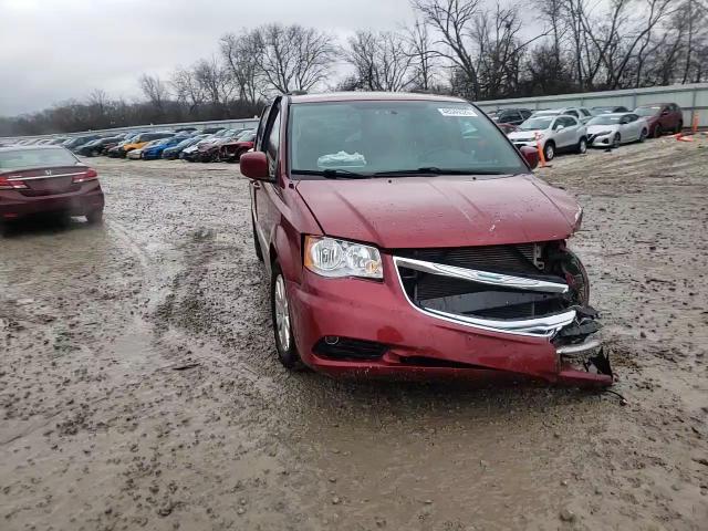 2015 Chrysler Town & Country - Image 13
