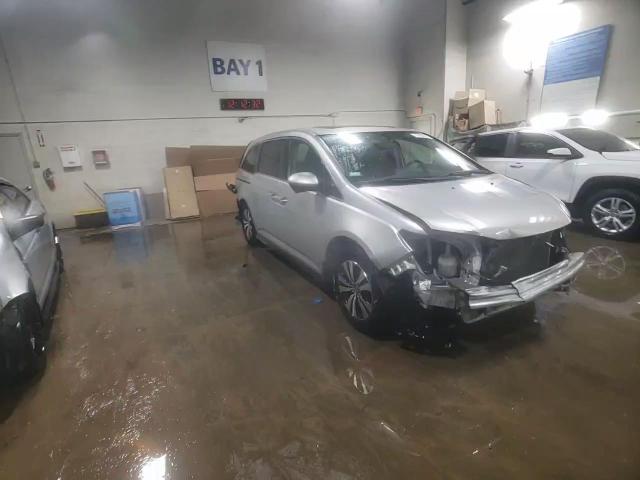 2014 Honda Odyssey - Image 15