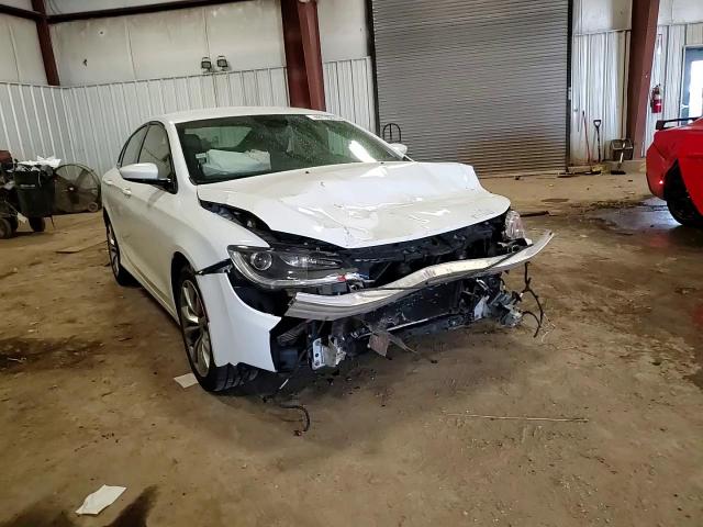 2015 Chrysler 200 - Image 11