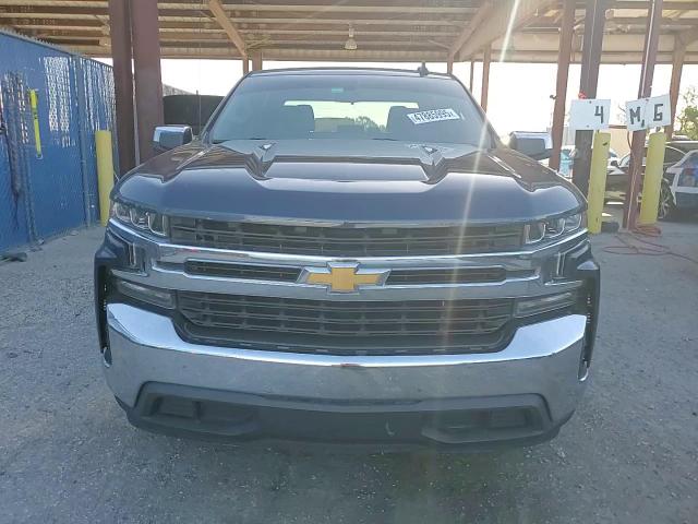 2020 Chevrolet Silverado - Image 13