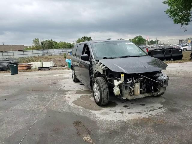 2019 Dodge Caravan - Image 12