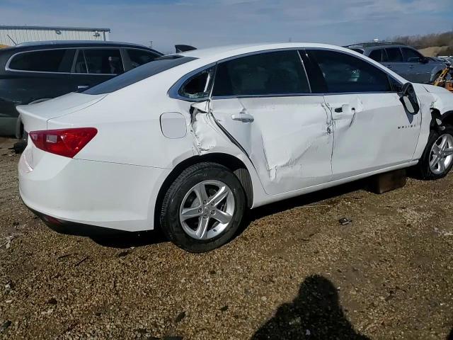 2022 Chevrolet Malibu - Image 13