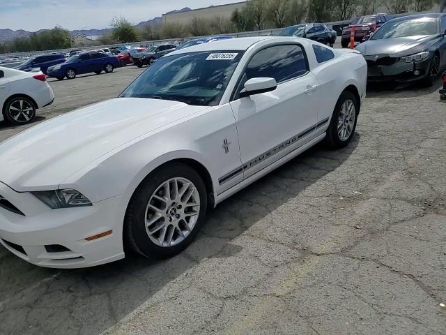 2013 Ford Mustang - Image 13