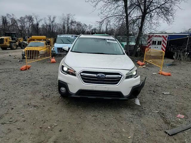 2019 Subaru Outback - Image 12