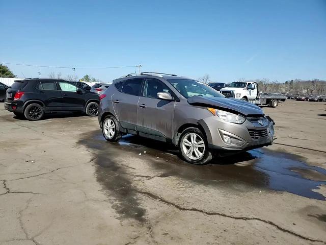2013 Hyundai Tucson - Image 13