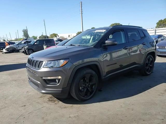 2019 Jeep Compass - Image 11