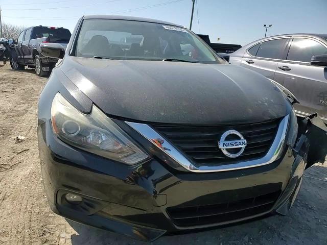 2017 Nissan Altima - Image 10