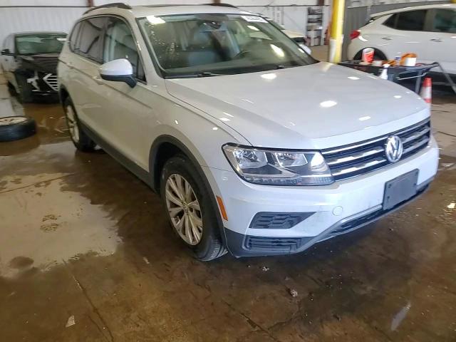 2018 Volkswagen Tiguan - Image 14