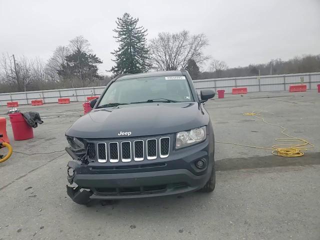 2016 Jeep Compass - Image 10
