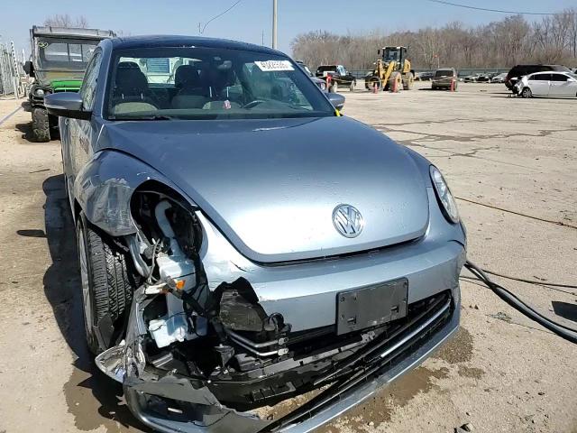 2019 Volkswagen Beetle - Image 13