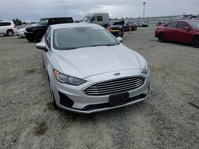 2019 Ford Fusion - Image 11