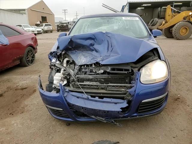 2009 Volkswagen Jetta - Image 11