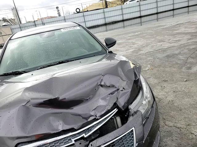 2014 Chevrolet Cruze - Image 11