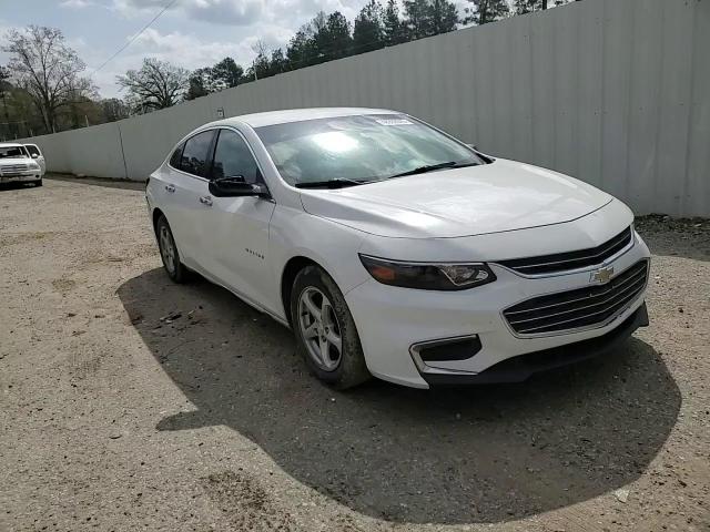 2016 Chevrolet Malibu - Image 11