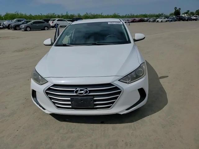 2018 Hyundai Elantra - Image 10