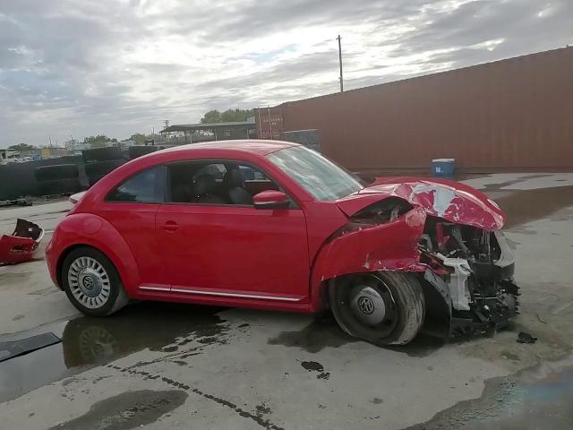 2016 Volkswagen Beetle - Image 12