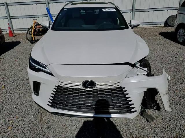 2024 Lexus RX - Image 12
