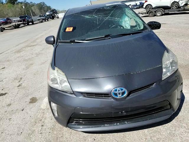 2014 Toyota Prius - Image 11