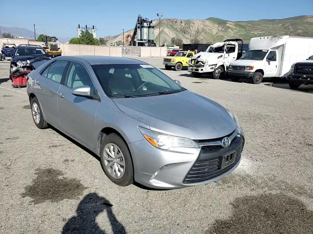 2016 Toyota Camry - Image 11