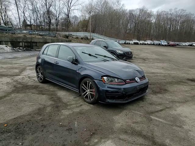 2017 Volkswagen GTI - Image 11