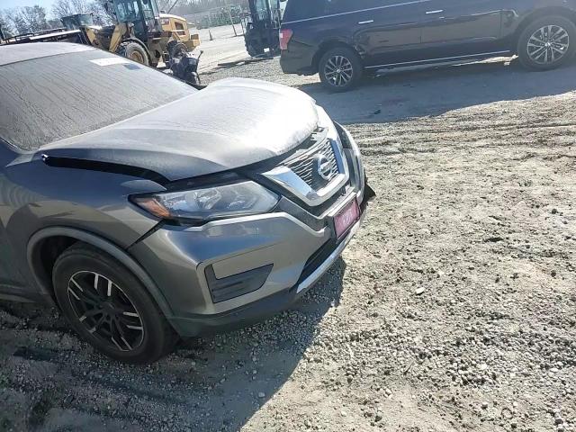 2017 Nissan Rogue - Image 11