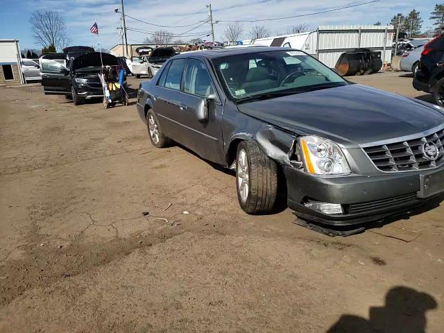 2006 Cadillac DTS - Image 11