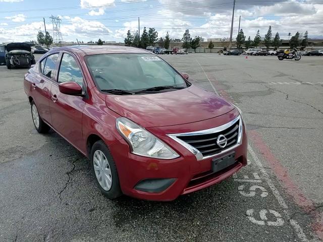 2019 Nissan Versa - Image 11