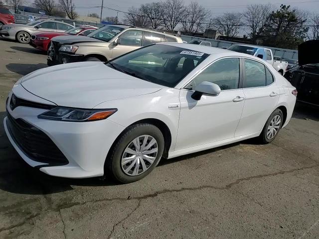 2019 Toyota Camry - Image 10