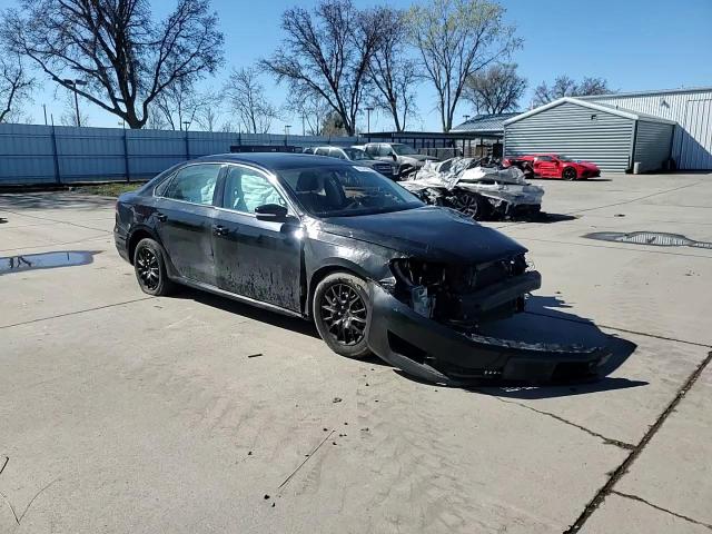 2015 Volkswagen Passat - Image 10