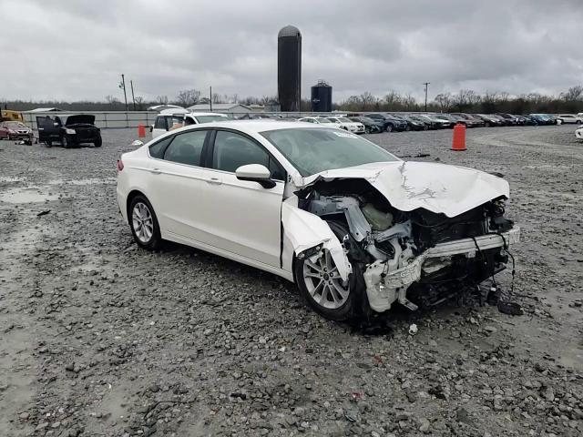 2020 Ford Fusion - Image 10