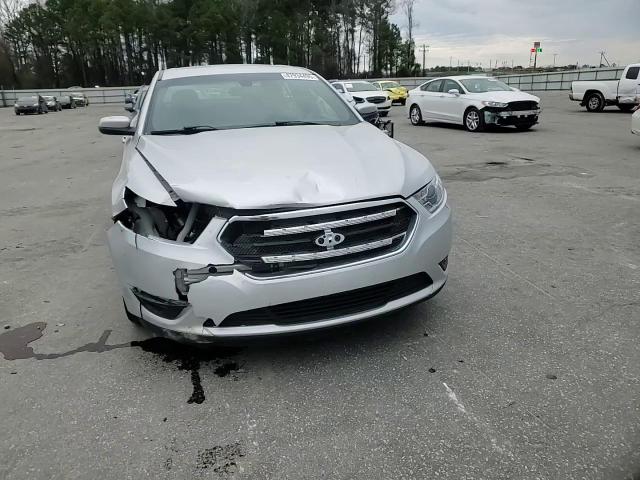 2017 Ford Taurus - Image 10
