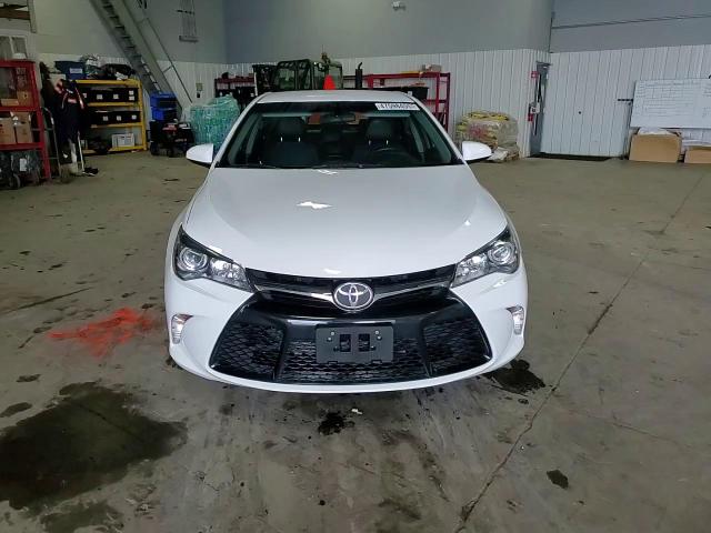 2015 Toyota Camry - Image 11