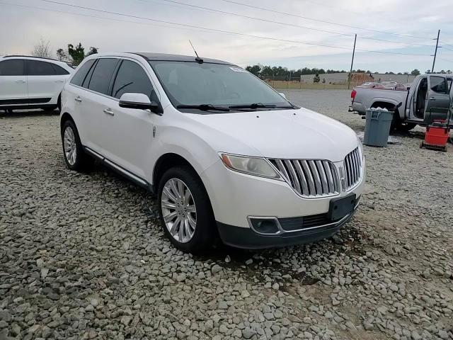 2012 Lincoln MKX - Image 14
