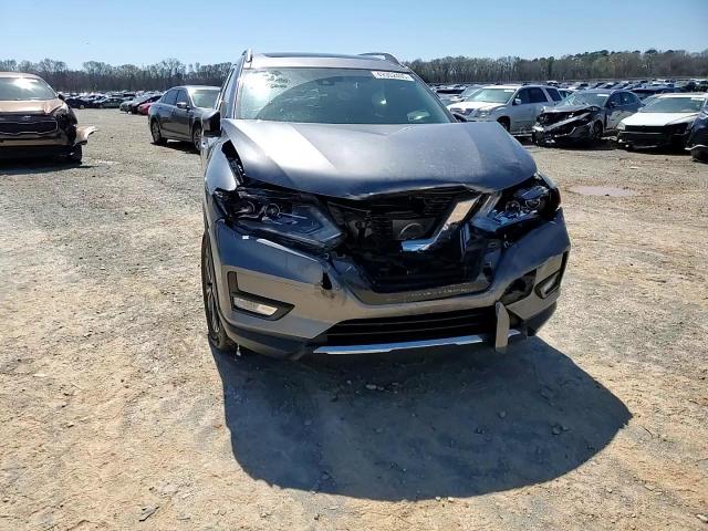 2017 Nissan Rogue - Image 12