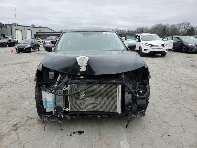 2019 Nissan Rogue - Image 11