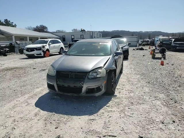 2006 Volkswagen Jetta - Image 10