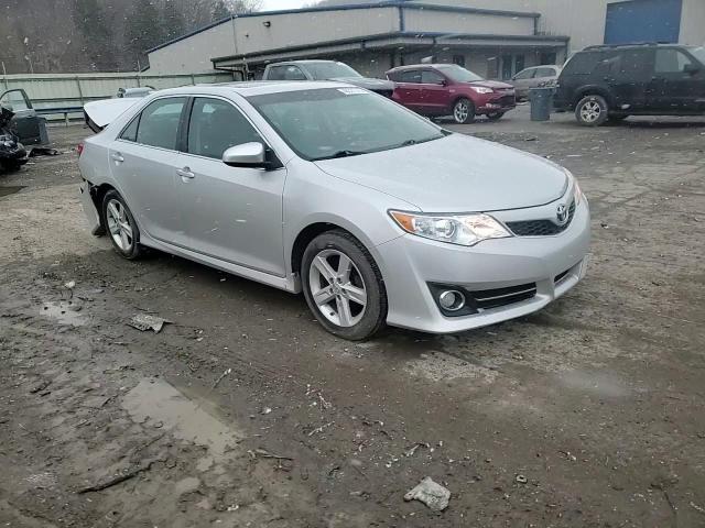 2013 Toyota Camry - Image 14
