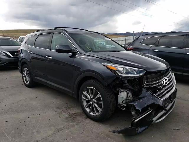 2017 Hyundai Santa Fe - Image 12
